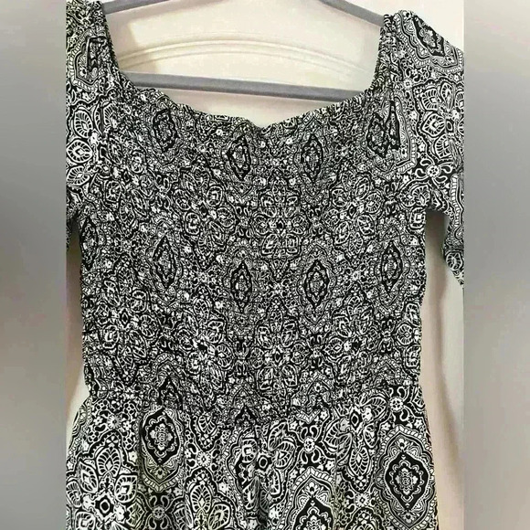 Live To Be Spoiled SZ XS Jumpsuit - Picture 8 of 10